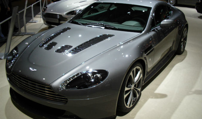 aston-martin-vantage-v12