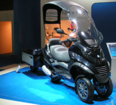 piaggio-mp3-250