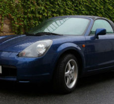 toyota-spyder-mr2