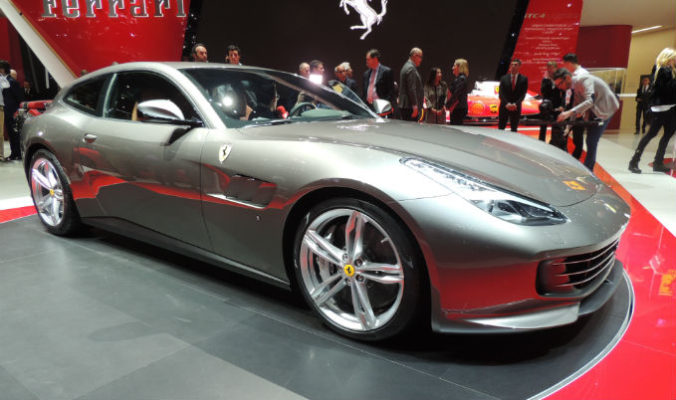 ferrari-gtc4-lusso