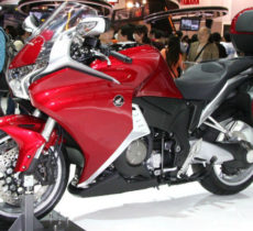 pneumatici-honda-vfr1200f