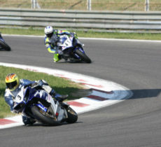 dunlop-yamaha-r1-cup
