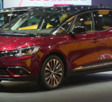 renault-scenic-2016