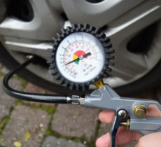 controllo-pressione-pneumatici